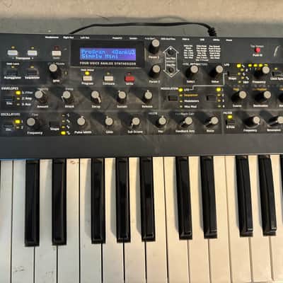 Dave Smith Instruments Mopho x4 44-Key 4-Voice Polyphonic Synthesizer 2013 - 2018 - Black with Wood Sides image 1