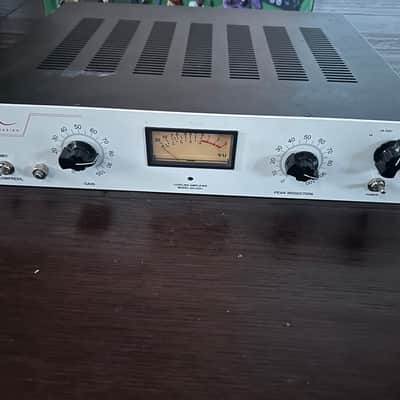 Stam Audio SA-23A+ Rackmount Optical Compressor 2024 - Present - Silver image 1
