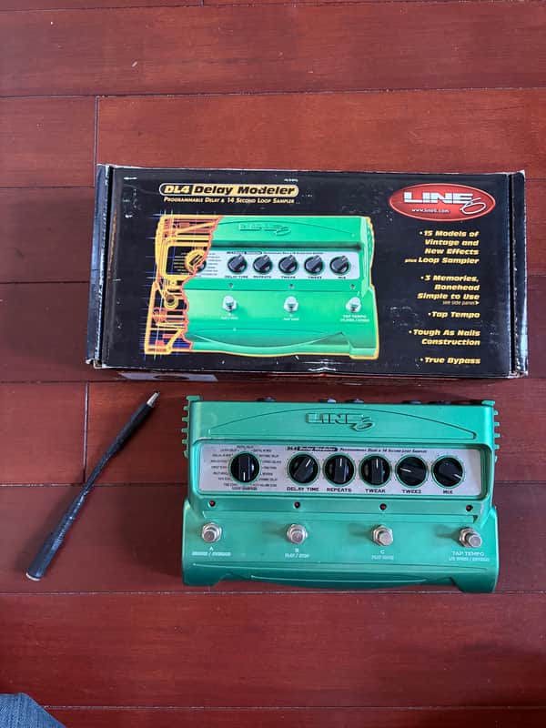 Line 6 DL4 Delay Modeler 1999 - 2021 - Green image 1