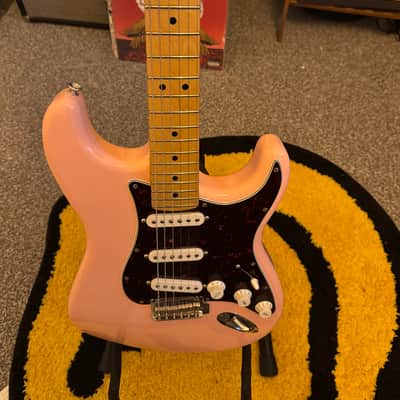 Fender Player Stratocaster Shell Pink Limited Edition FSR image 3