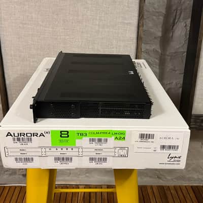 Lynx Aurora (n) 24-Channel AD/DA Converter with Thunderbolt Interface 2010s - Blue/Black image 3