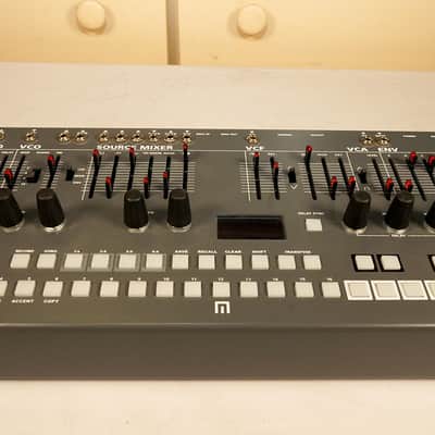Malekko Manther Monophonic Analog Synthesizer and Sequencer 2018 - Gray image 3