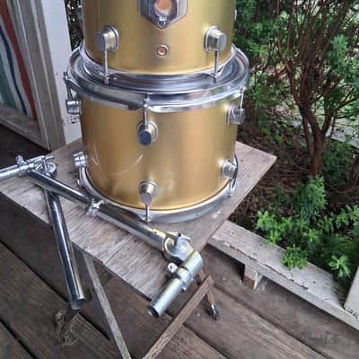 ddrum D2 10" and 12" toms with suspension rods image 4