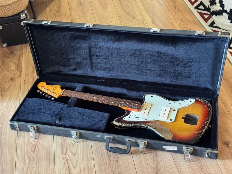 Jazzmaster full kit: Fender 62 AVRI neck/parts + MJT body + real 1959 rhythm circuit + Mastery bridge + wizard 59 pickups