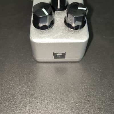 Amazon Basics Compressor Guitar Pedal image 4