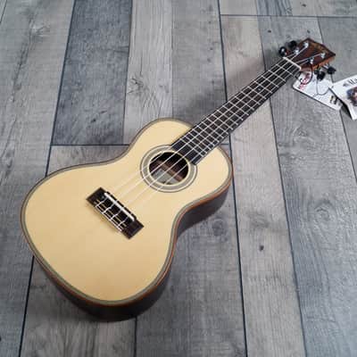 Kala KA-SSEBY-C Solid Spruce Top, Ebony Back & Sides 'Concert' Ukulele image 3