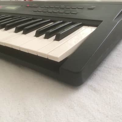 Yamaha SY35 Digital Vector Synthesizer image 6