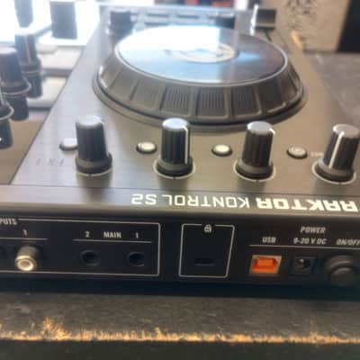 Native Instruments Traktor Kontrol S2 2010s - Black image 3