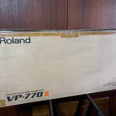 Roland VP-770 Vocal & Ensemble Keyboard w/ box Hands-free Microphone image 13