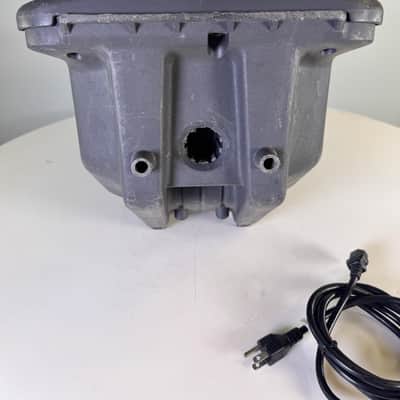 JBL EON Power10 Powered Speaker with Power Cable image 2
