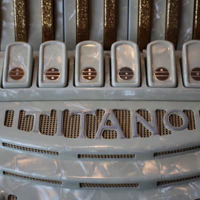 Titano Model Special 1986 41/120 range compact 17" keyboard Piano Accordion image 3