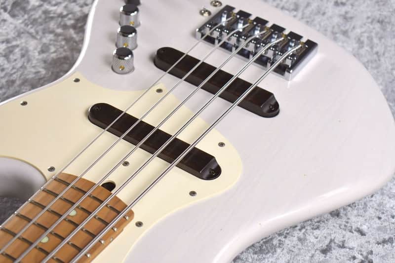 ベース xotic xj-core 5st(lindyfralin pick up ) ベース xotic xj-core 5st(lindyfralin pick up ) ベース xotic xj