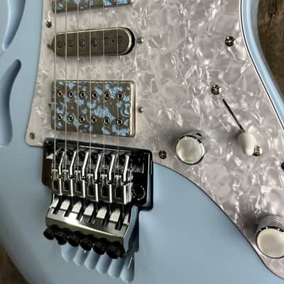PIA3761C Blue Powder Ibanez image 4