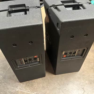 JBL VRX932LA 12”Line Array Speakers image 4