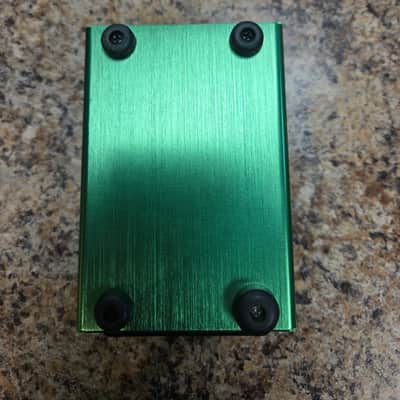 Way Huge WHE401S Swollen Pickle MkIIs Jumbo Fuzz 2016 - 2021 - Green image 2