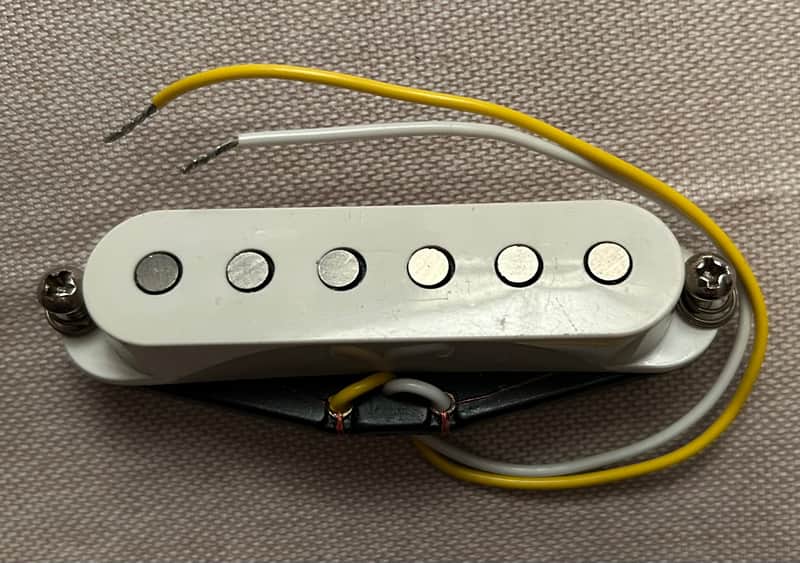 Fender Strat Single Coil 2000s - White image 1