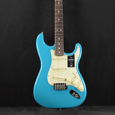 Fender American Professional II Stratocaster Miami Blue Rosewood Fingerboard image 2