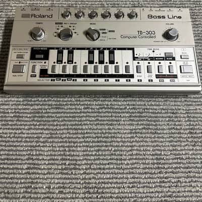 Roland TB-303 Bassline Synthesizer Module 1981 - 1984 - Silver