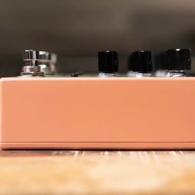 Walrus Audio Qi Etherealizer Pedal - Terracotta image 3
