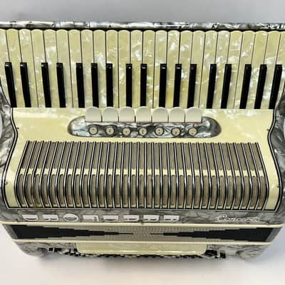 Silvio Marotta Concerto Piano Accordion LMH 41/120 - Silver Pearl With Case image 2