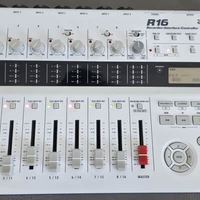 Zoom R16 USB Audio Multitrack Recorder image 1