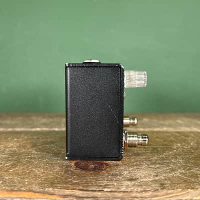 GFI System Specular Reverb V3 2010s - Black/Red image 4