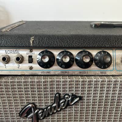 Fender Twin Reverb 2-Channel 100-Watt 2x12" Guitar Combo 1970 - 1971 - Silverface image 2