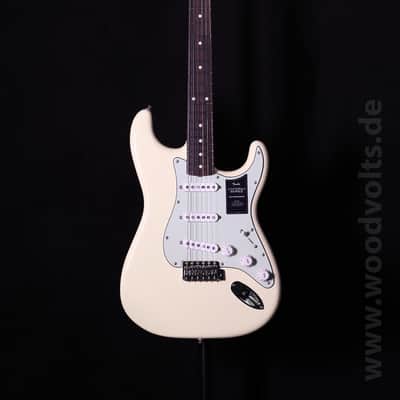 Fender Vintera II '60s Stratocaster with Rosewood Fretboard 2023 - 2026 - Olympic White image 1