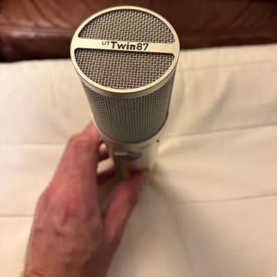 United Studio Technologies UT Twin87 Multipattern Large Diaphragm Condenser Microphone image 8