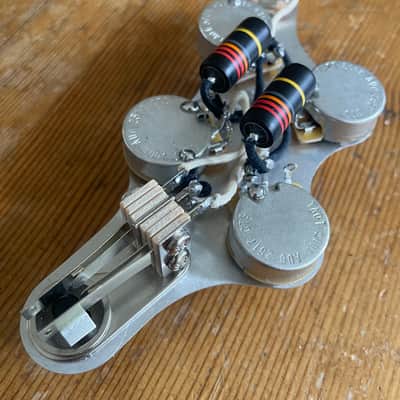 Gibson SG 50's LP Wiring 500k CTS Brass Shaft Pots .022 USA Emerson Bumblebee Caps Switchcraft 3-Way Toggle image 10