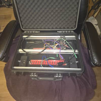 Trogotronic collier m/168 case image 1