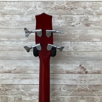 Series 10 Scroll Bass image 4