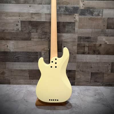 Schecter P-5 Ivy 5-String Electric Bass Guitar (2922) image 5