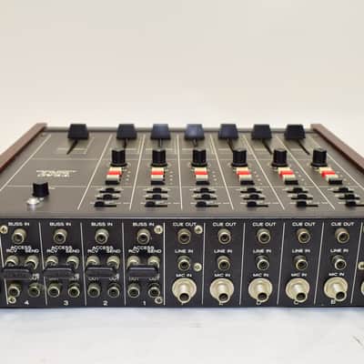 Vintage TEAC Model 2 Audio Mixer imagen 9