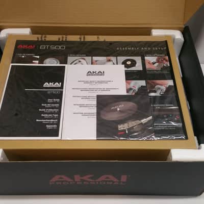 Akai BT500 Belt-Drive Bluetooth Turntable image 20