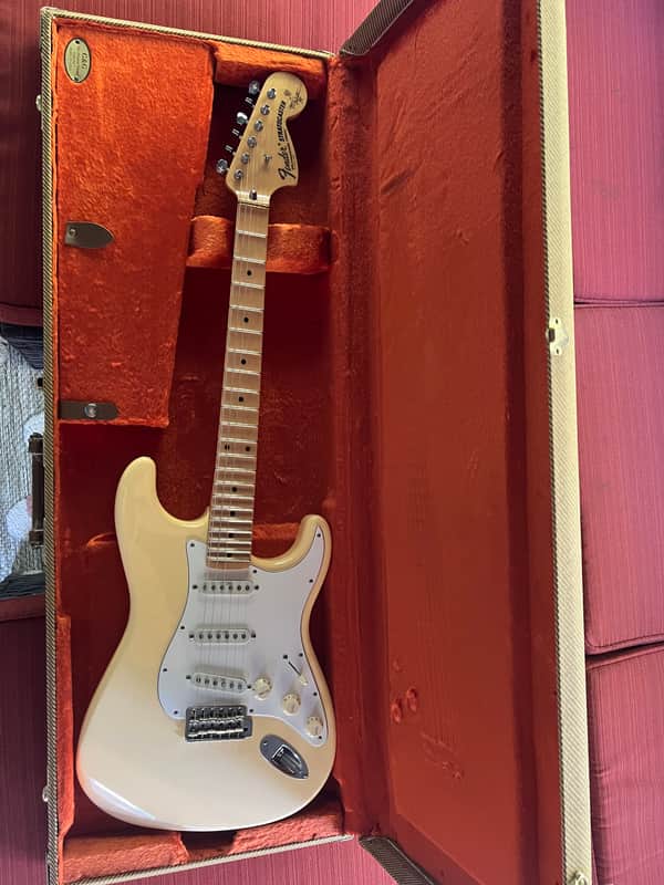 Fender 2015 Fender Yngwie Malmsteen Signature Stratocaster 2015-2016 - Vintage White
