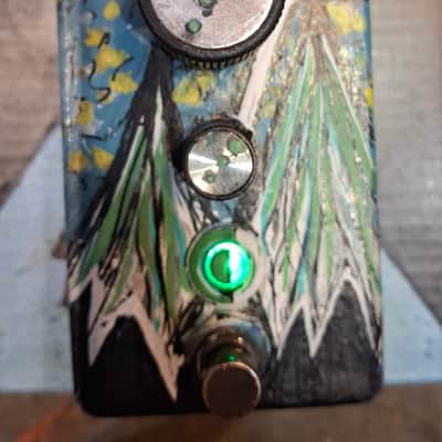 Anchored Cloud Sound Colorsound Tremolo 2024 - Mountains handpainted image 3