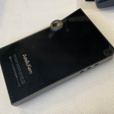 iRiver Astell & Kern AK300 2000’S - Black image 7