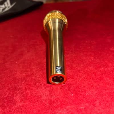 Peavey PVi2 GOLD Cardioid Dynamic Microphone with Mic Bag image 5