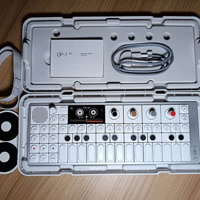 BRAND NEW • Teenage Engineering • OP-1 Field image 2