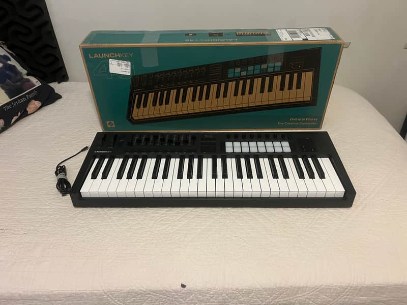 Novation Launchkey 49 MKIV MIDI Keyboard Controller 2024 - Present - Black image 1