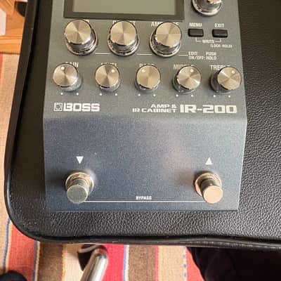 Boss IR-200 Amp and IR Cabinet 2021 - Present - Silver image 2