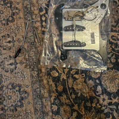 Fender American Special Stratocaster 2017 - Olympic White image 14