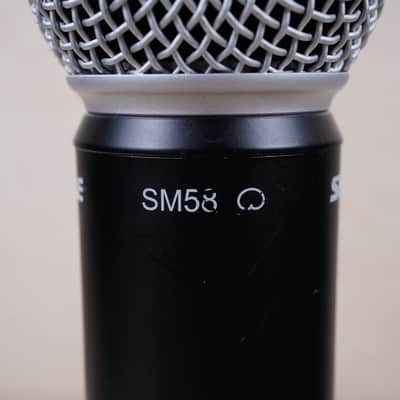 Shure BLX2/SM58 Handheld Wireless SM58 Microphone Transmitter, J11 Band (596-616 MHz) | Non-functioning | image 6
