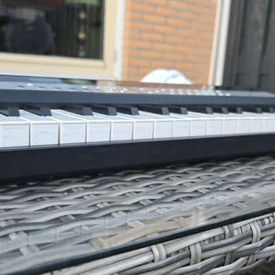 Korg microSTATION 61 Music Workstation - Excellent Working Condition - Includes Power Supply 00 - Black image 4