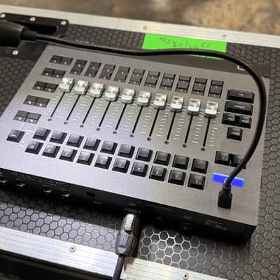 Obsidian NX-P 10 Fader and 4-Universe Motorized ONYX Wing image 4