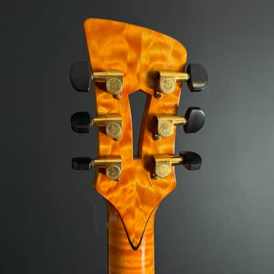 1996 McCurdy "Vie et Arte" Acoustic Archtop with One Piece Back image 9