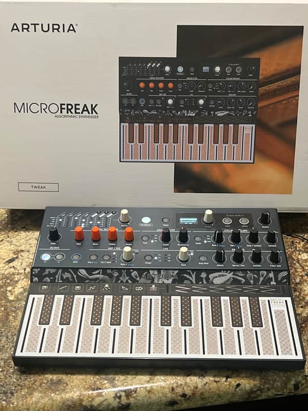 Arturia MicroFreak 25-Key Algorithmic Synthesizer