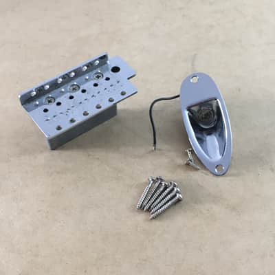 Lefty Light NOS Relic Fender Squier Guitar Bridge Fender Strat Strat Tremolo Kit 52mm 2 1/16” Spacing image 5
