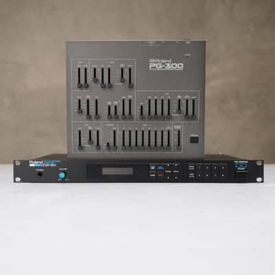 Roland MKS-50 Synthesizer & PG-300 Programmer Module #57545